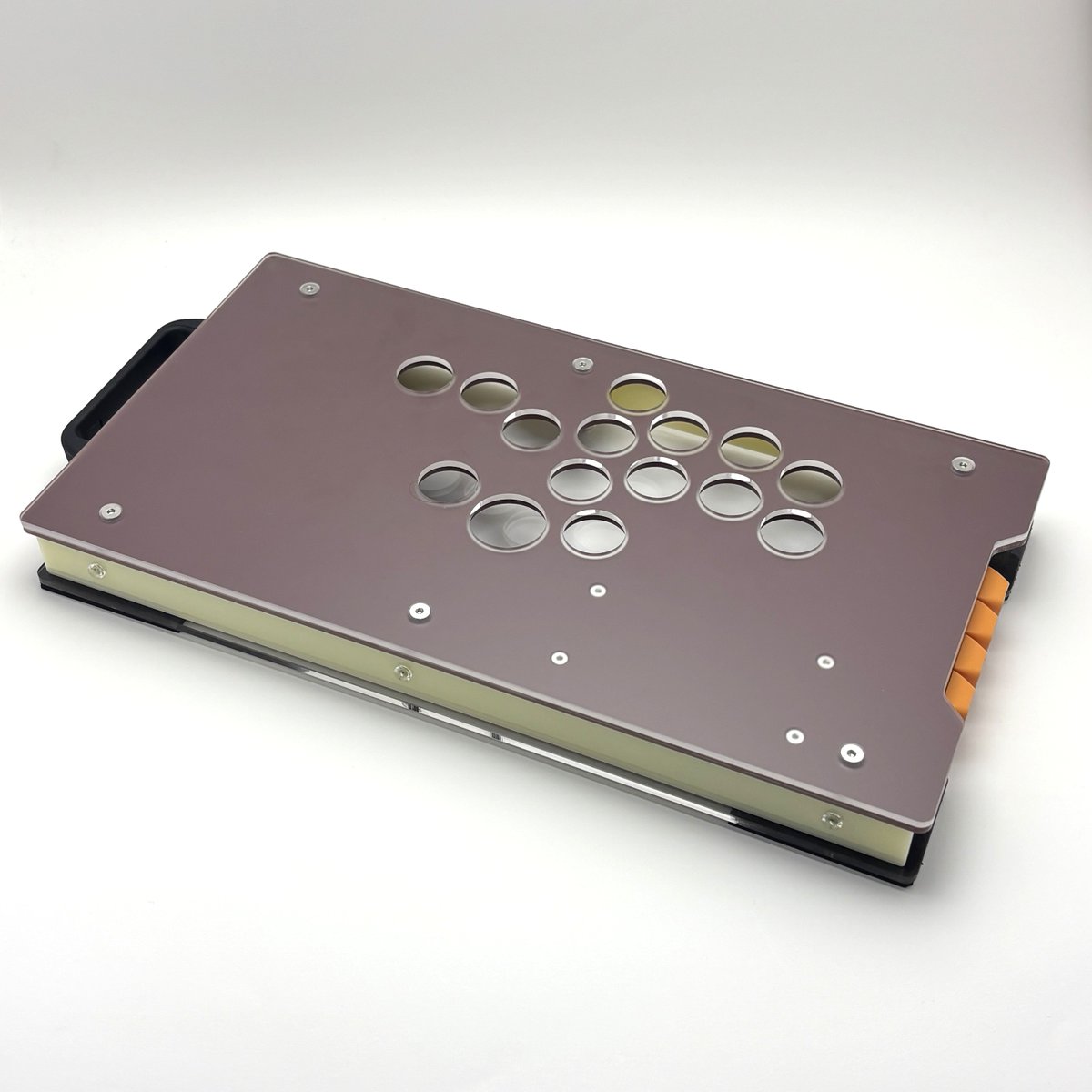 fruitsfactoryjp's tweet photo. #Frucon
Layout : LA-1
Size : 360 x 195 (Standard)
Base Panel : P-215M
Side Frame : 25. Ivory
Key Cap : 18. Orange
Connector : Brook
Handle : Black
Weight : 1.10kg https://t.co/HFxTfmZWc3