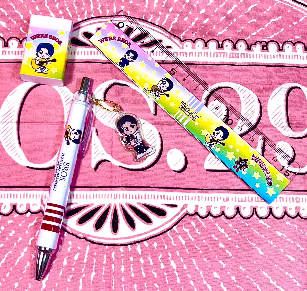 mashaLOVE1988's tweet photo. NEWアルバム発売記念✨
✱現時点での✱フォロワー様限定 ！
プレゼント企画！

遅くなり申し訳ありません🙏
詳細はこちらです！↓↓↓

ミンティア　1名様
リップ　1名様
ちぃましゃ文具　1名様

参加条件を読んで頂き
皆様、ぜひぜひご参加頂けたらと
思います💕💕 https://t.co/oBMLmN2qRI