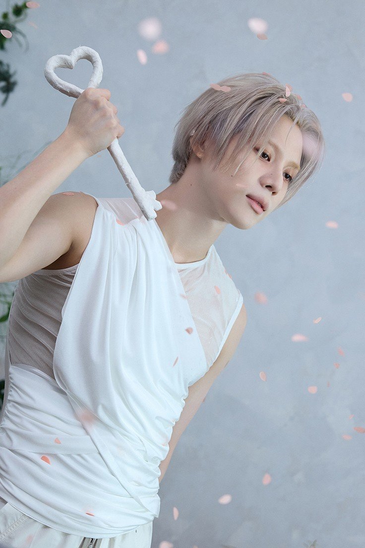 Zolshinee2min_5's tweet photo. 260831 TAEMIN 태민 PHASE 1: 
Soft Violence 
Special photos 3

#TAEMIN #태민 #SHINee #샤이니 https://t.co/nu82PknZDI
