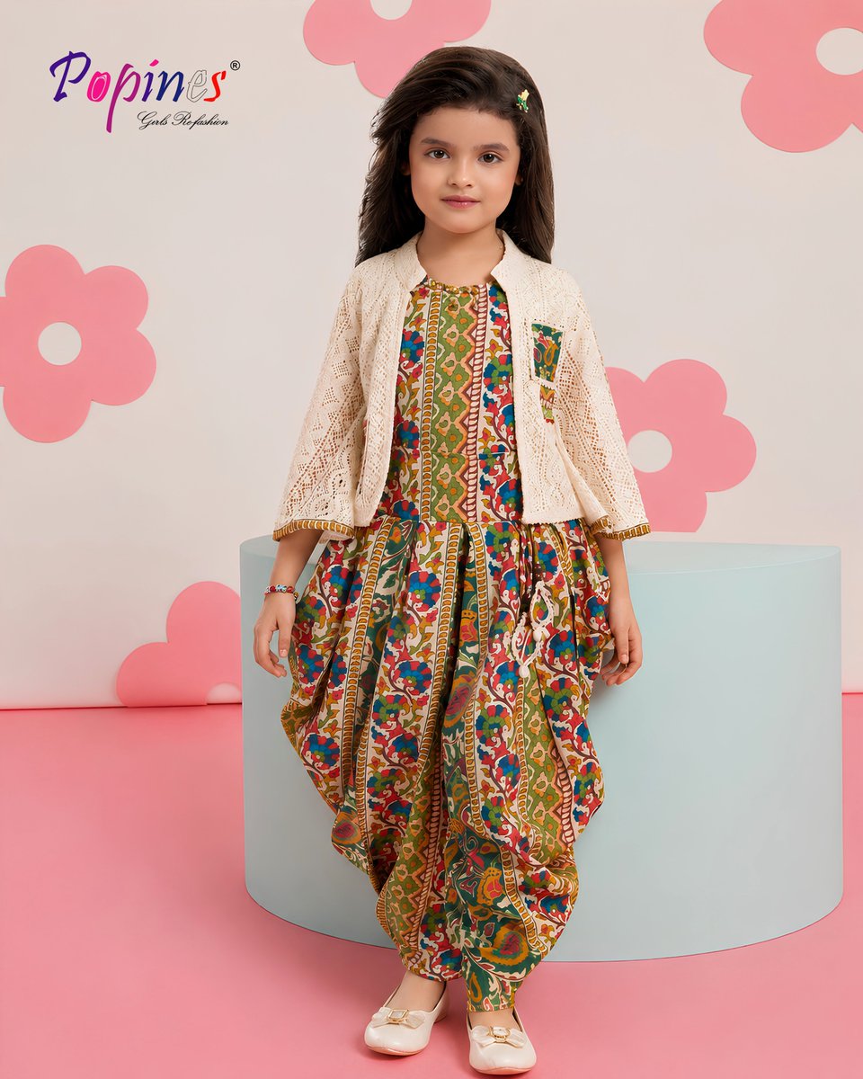 PopinesFashion's tweet photo. Little diva, desi vibes ✨🌈 Ethnic charm with a playful twist! 💕
Shop the look at Popines Girls Fashion.

#PopinesGirlsFashion #KidsFashion #KidsWear #GirlsFashion #ethnicwear

{PopinesGirlsFashion ,KidsFashion ,KidsWear ,GirlsFashion ,EthnicWear} https://t.co/M62cq57uq8