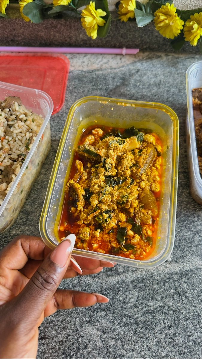 TokyosBite's tweet photo. Frame 1: #21,000
I was charged #10,500 for the goatmeat they added in the soup, paid almost 17k for the soup.
Last slide was a 2 portion of asun for 20,000.

Their toilet sink wasn’t flowing, I had to leave the next day. No refund policy and I was asked to order food with it. https://t.co/hEkGbPcVhN