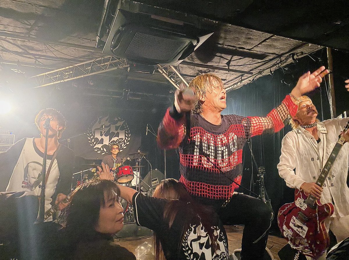 Secondshoutss's tweet photo. 千葉アンガ！！
何度も来た事あるような温かい箱で
楽しみながらも我々の役割を
果たしました！！
また、みなしごかつにぃに会いに行きます！！ https://t.co/8fExI4BqWN