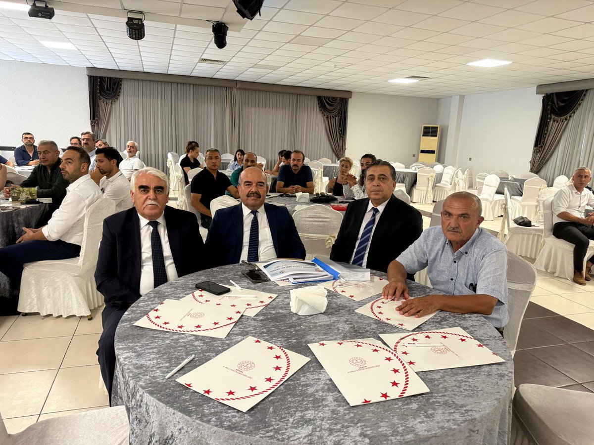 AdanaMemArGe's tweet photo. Valiliğimiz öncülüğünde yürütülen “İşte Birlik, Güçte Birlik: Adana Kamu-STK İş Birliği Projesi” kapsamında, İl Millî Eğitim Müdürlüğümüz koordinesinde “Eğitim Kültürünün Oluşturulması ve Geliştirilmesinde Sivil Toplumun Rolü” başlıklı Fikir Mutfağı toplantısı gerçekleştirildi.

Toplantıda; Adana’da eğitim kültürünün güçlendirilmesi, kamu kurumları ile sivil toplum kuruluşları arasındaki iş birliğinin geliştirilmesi ve eğitim süreçlerine yönelik ortak çalışma alanlarının oluşturulması konularında görüş ve öneriler paylaşıldı.

@tcmeb 
@adanavaliligi
@AdanaMem
@mnurettin56 
@Selcuk_Tyurek01