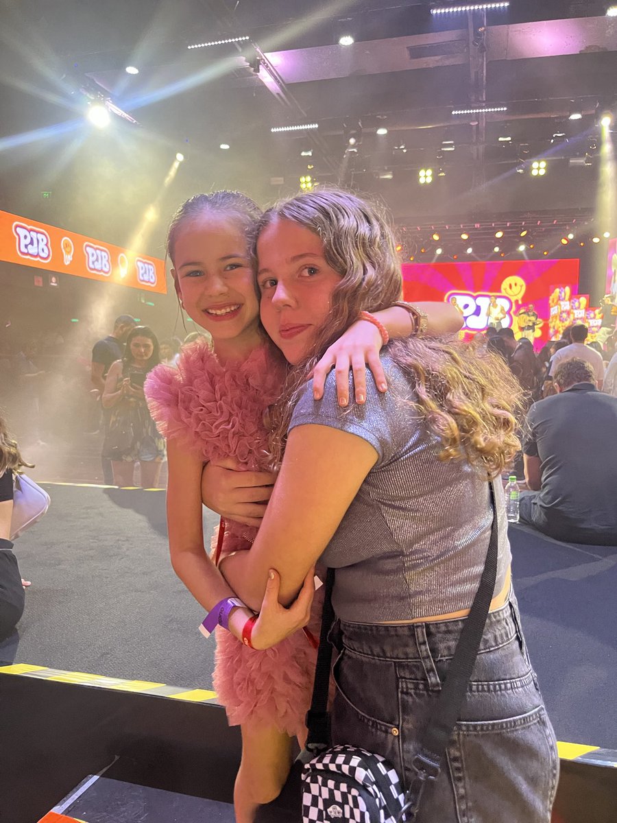 pdfrafaa's tweet photo. amooor da minha vida♥️♥️ https://t.co/09mBO7fkcV
