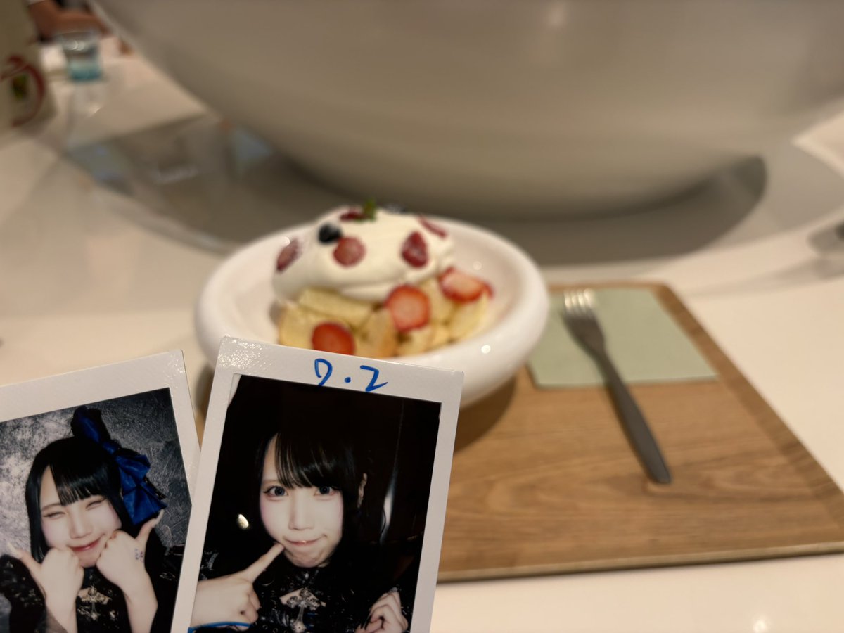 a___nyan2's tweet photo. ショートケーキ美味しかった!!! https://t.co/qROksbgyGz