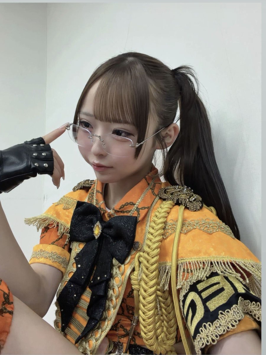 sj1awd's tweet photo. これ可愛すぎ。リムレスメガネも昨日の配信のメガネもどっちも似合ってたよ︎︎👍🏻

恋止まるどころか加速する一方です
#これって恋止まらんやつなのか https://t.co/t9zdVjJk3I