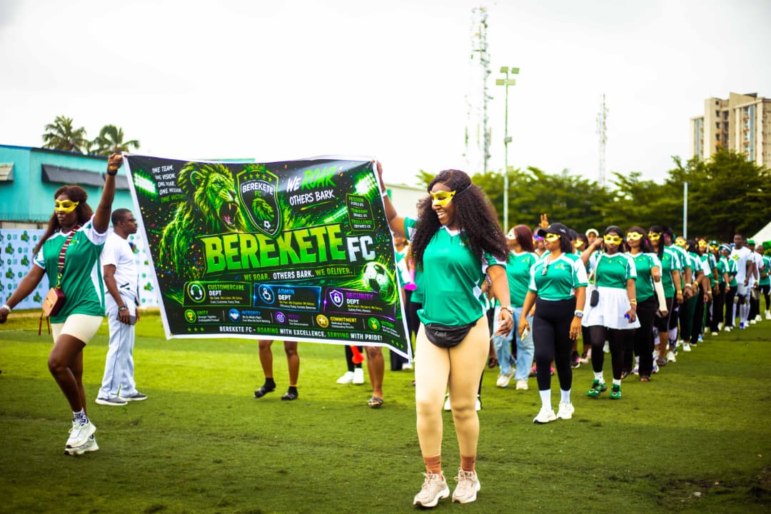 GloWorld's tweet photo. We told you there was more to come. And we meant it. 💚🔥

Saturday brought the heat as we took the Glo Fit Fest from celebration to full-blown competition!

#GloFitFest #GloAt23 #GloUnlimited #NeverSettleForLess https://t.co/WmlXopXEIl