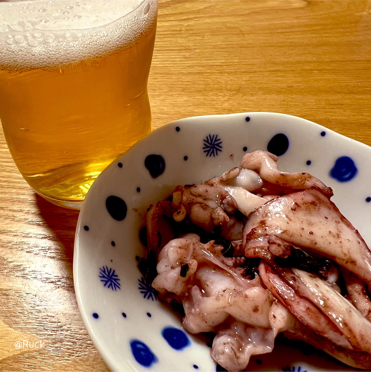 Ruck___'s tweet photo. 月末、週明け、残暑…。
今日を乗り切った全ての人に乾杯🍻
（烏賊のゲソの余りで…） https://t.co/YpcSDMvbUo