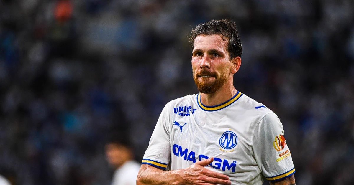 LeRaleurFR's tweet photo. La Juventus souhaite encore recruter un milieu de terrain et ferait de Pierre-Emile Højbjerg sa priorité dans les derniers jours du mercato.

#TeamOM #ASMOM https://t.co/FuUYpRHuI6