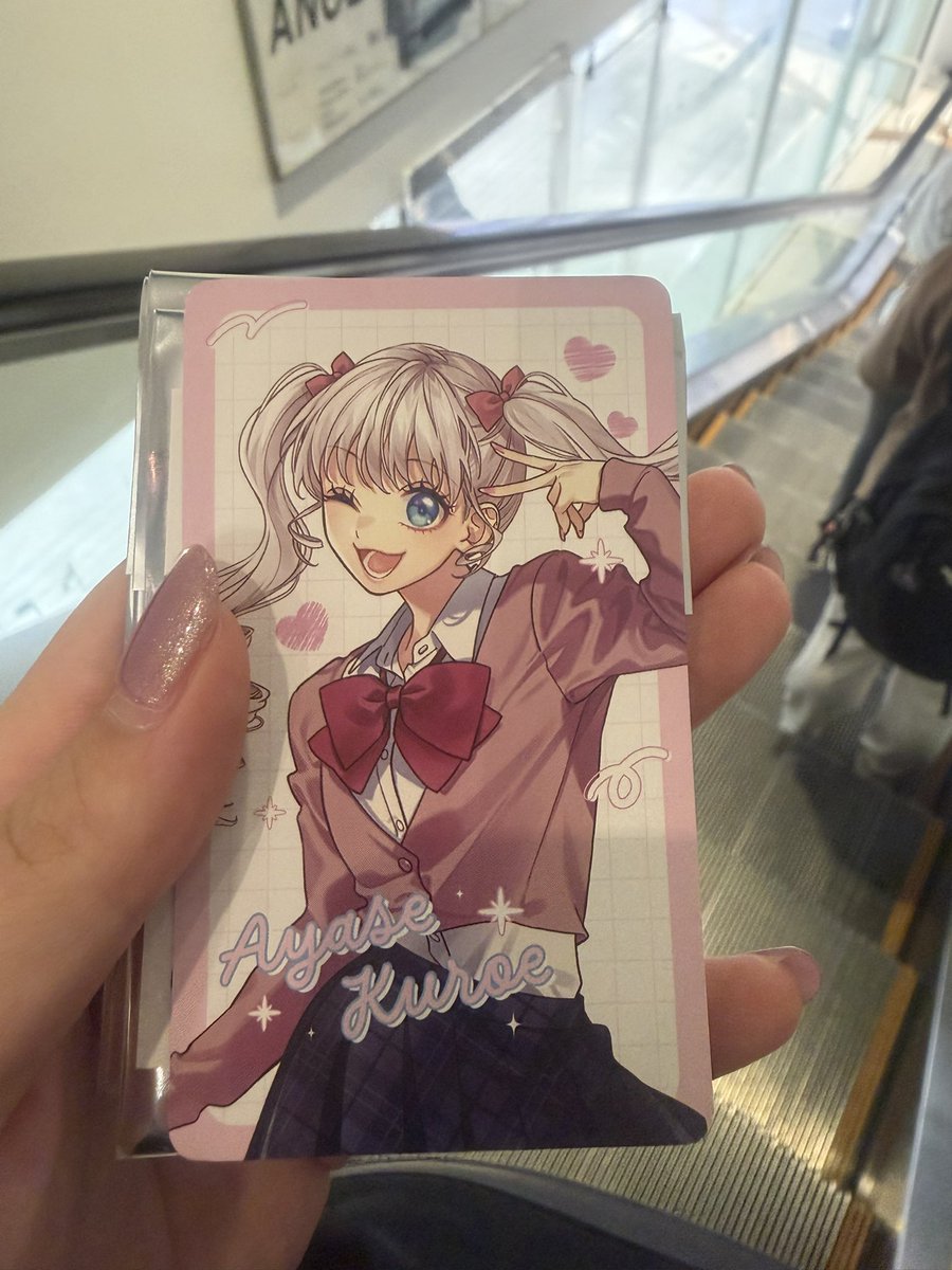 Himerizu0207's tweet photo. 特典クロエちゃん！！！かわち！ https://t.co/1YMRj28RQI