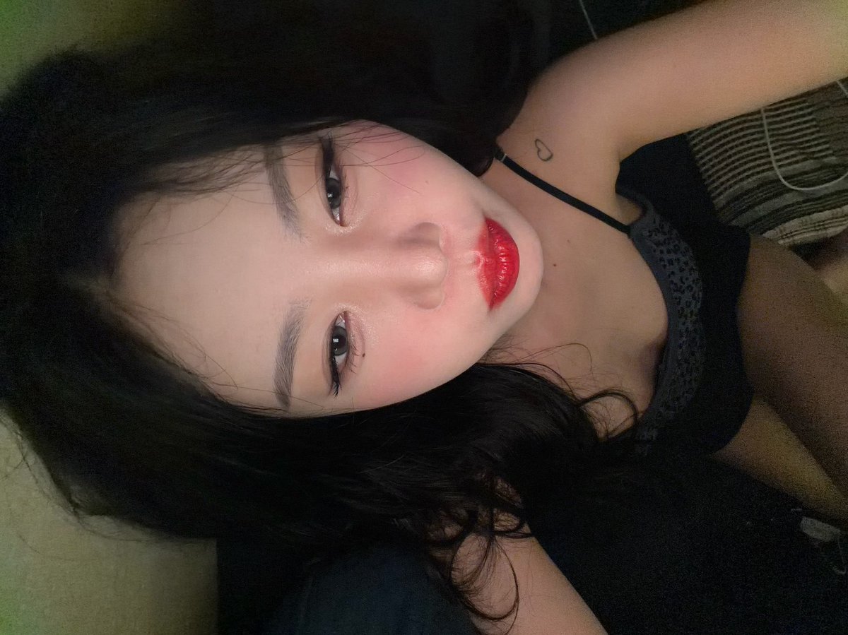 red_cherry0309's tweet photo. 역대급인데 서수진 너무 예쁜데..? 입을 못 다무는 중 https://t.co/geH6gyCkIP
