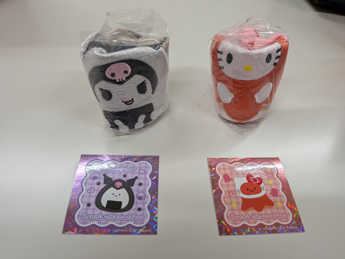 sma8018's tweet photo. セブンイレブン　にっこりーノ
サンリオキャラクターズ　
ぬいぐるみマスコット　スクエアポーチ

譲、ポーチ　クロミ3個、キティ2個

求→マスコット　シナモロール
ポーチ　シナモロール、ポチャッコ
都内手渡し（上野、池袋、など。） https://t.co/w9bUn2MYOB