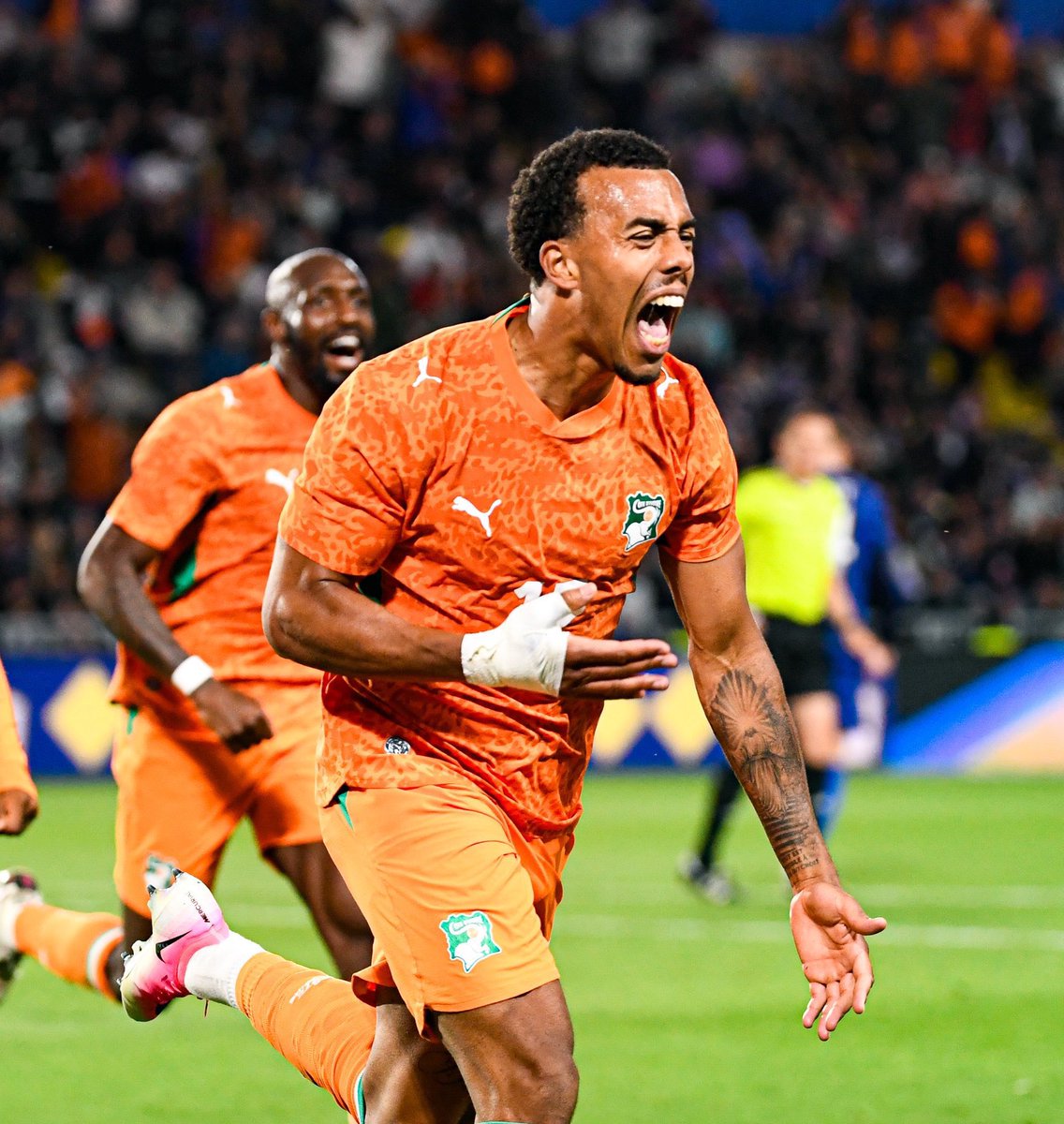 _BeFootball's tweet photo. 🚨 STRASBOURG VA FAIRE UNE SACRÉE AFFAIRE AVEC GUELA DOUÉ 🇨🇮 !!!! 🤯💰 

👉 Acheté 6 M€ à Rennes en 2024

👉 Revendu 37,5 M€ à Leverkusen en 2026

Quasiment x6 ! 🤑 https://t.co/58PaWk92MZ