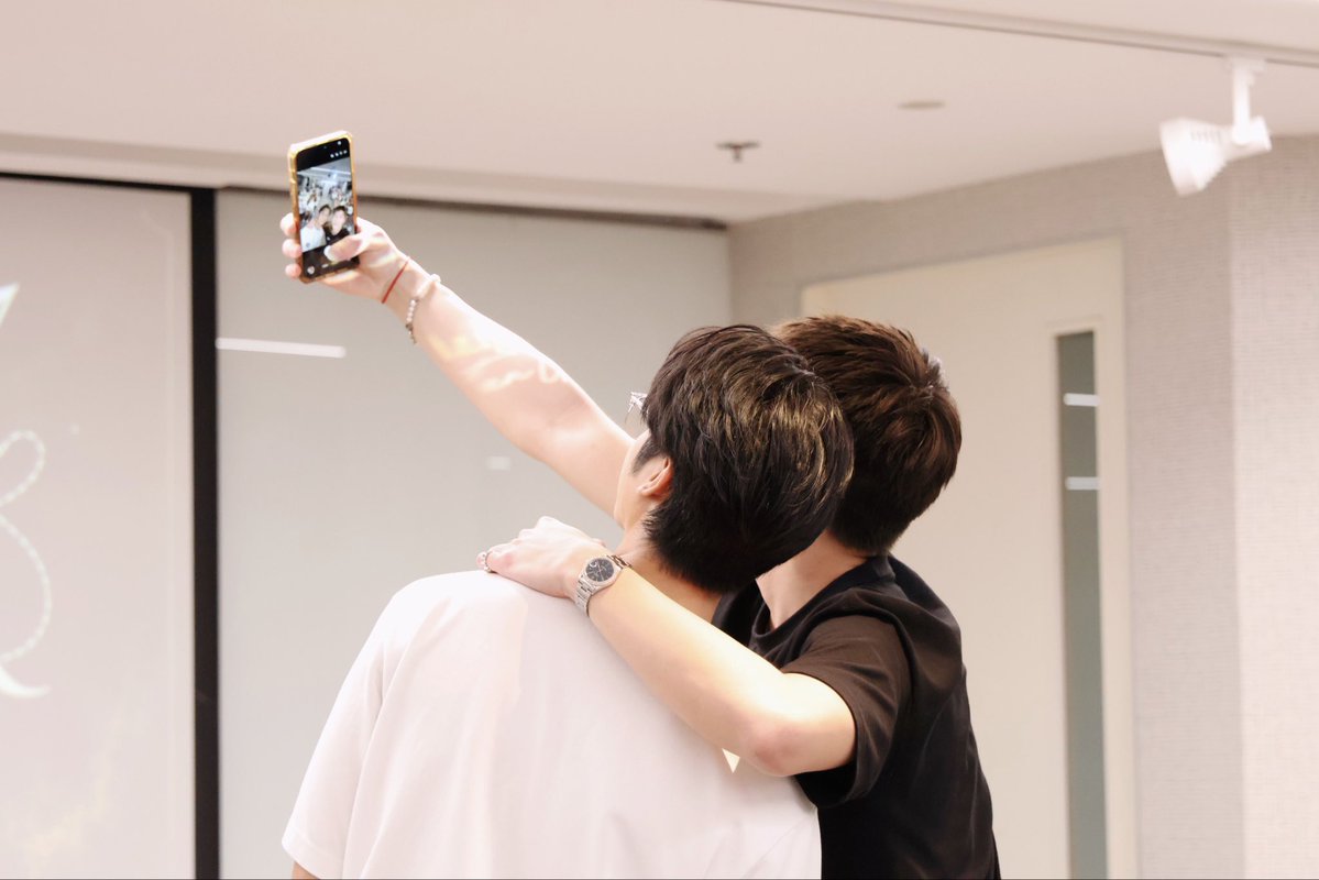 AugustZu's tweet photo. Officially 30 🎂🎉  #31aug2026 https://t.co/hKgrg5LZIo
