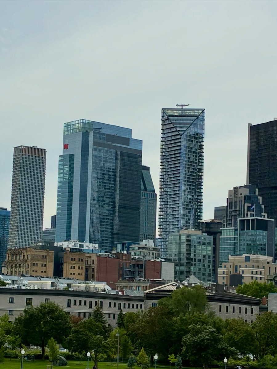BellElisy0u's tweet photo. Montreal is an energetic, vibrant city with a strong passion for sports… Montreal, Quebec. https://t.co/xEghEI1Ekn