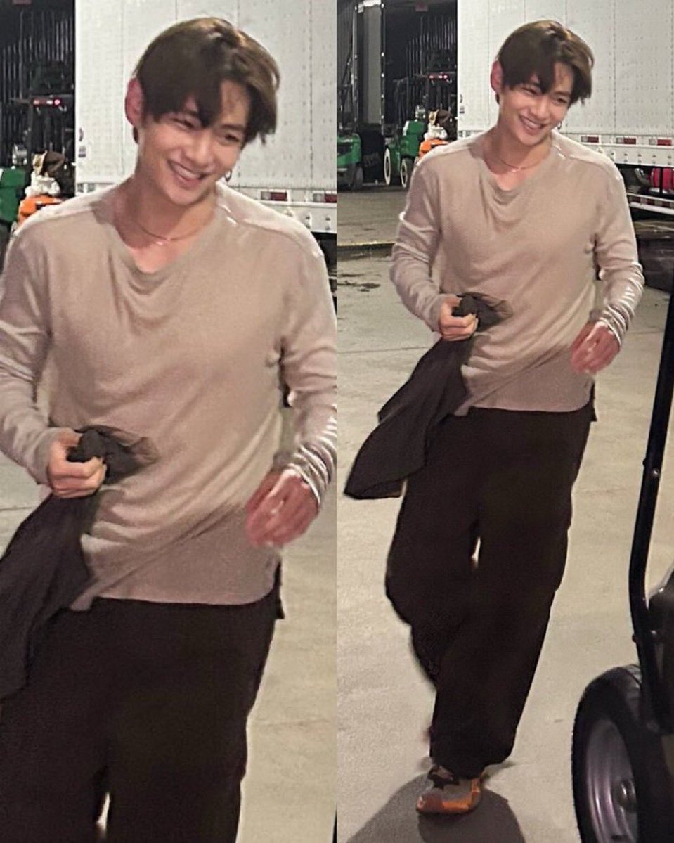 mybelovedvmin's tweet photo. park jimin u were so valid for declaring this eye smile to be your personal source of happiness https://t.co/RWtXrOVoTi