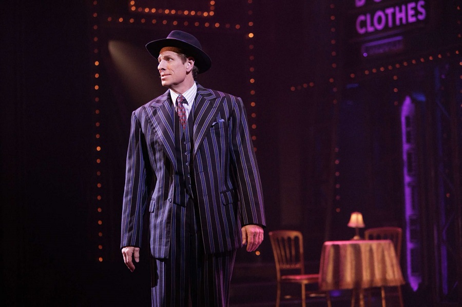 DrewRowsome's tweet photo. Guys and Dolls: a sure bet https://t.co/44BZyVfRjK #theaTO @stratfest #musical #spectacular #LuckBeALady https://t.co/XB8tpsEfys