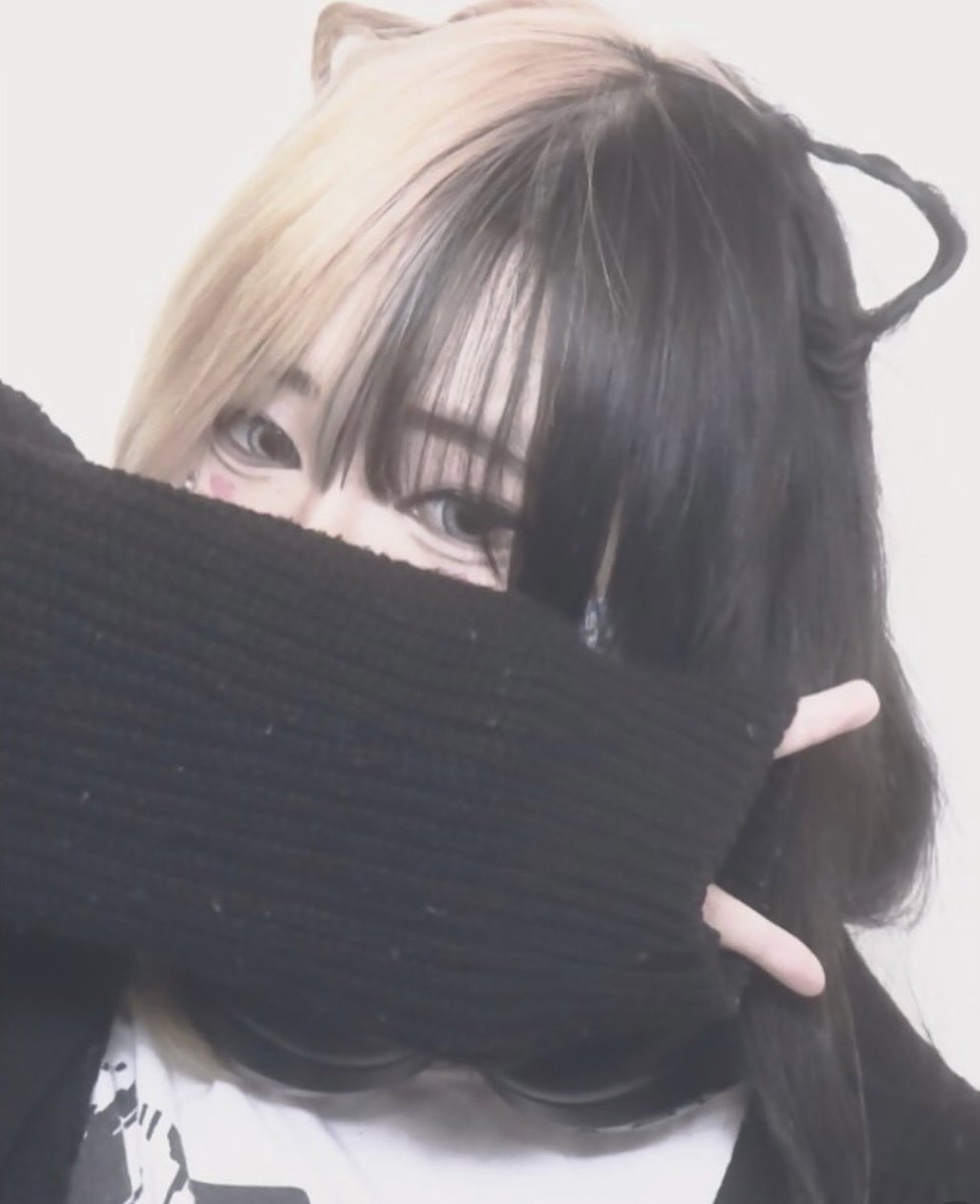 hitomi_ax's tweet photo. これが人生か、さらばも一度

#引きこもり #히키코모리 https://t.co/bFoJQ5xGkF
