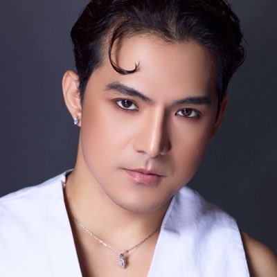 JPsoliva's tweet photo. Press Hit Play: Level V '5th Anniversary Concert'

🎟 Ticketing Platform: https://t.co/75teXp3dhG

📍 Music Museum
📆 September 18, 2026 (Friday) | 7PM 

Note: Ticket prices includes online ticketing fees + VAT

#PressHitPlay #PHPLevelV #LEVELVConcert #PPOP #PHP5thAnniversary https://t.co/TLzAhBDHe2