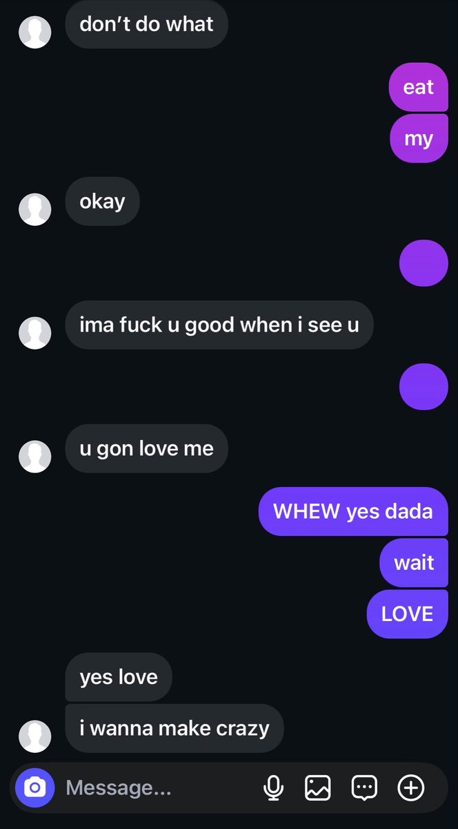 mssparadisee's tweet photo. 😭😭😭😭cs dont be in my phone tryna sext then misspell something https://t.co/50rsngx3J8