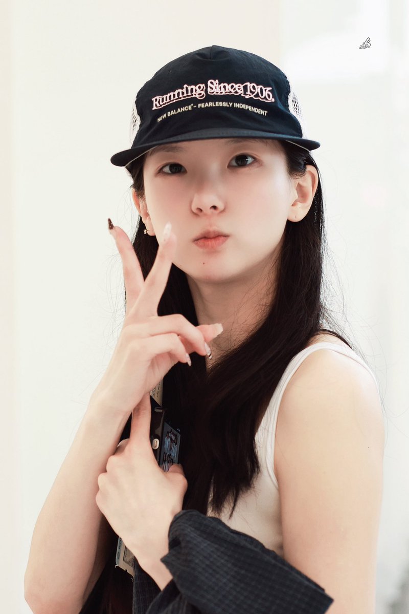 Yujin_960812's tweet photo. 260830

🥹

#최유진 #유진 #YUJIN 
#CLC #씨엘씨 https://t.co/650Pp0dLPJ