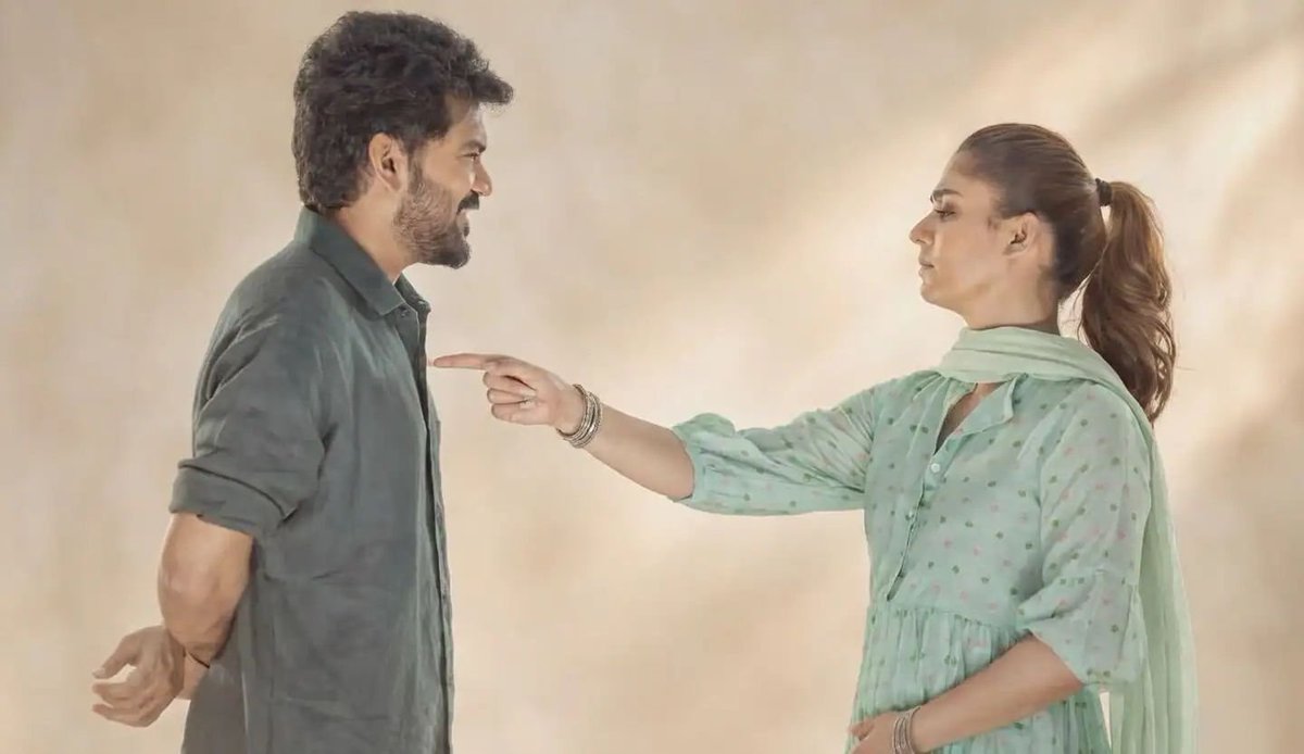 SumathiRam333's tweet photo. The rom-com drew the crowd in, but Nayanthara’s smile left the lasting impression.
#Hi #HiMovie #Nayanthara https://t.co/EDA6JMTA9T