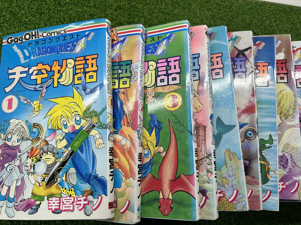 inakkusu_TOTR's tweet photo. 生放送中によくリスナーからオススメ絶賛されていた漫画を購入しました！ https://t.co/PFJAuCcx6c