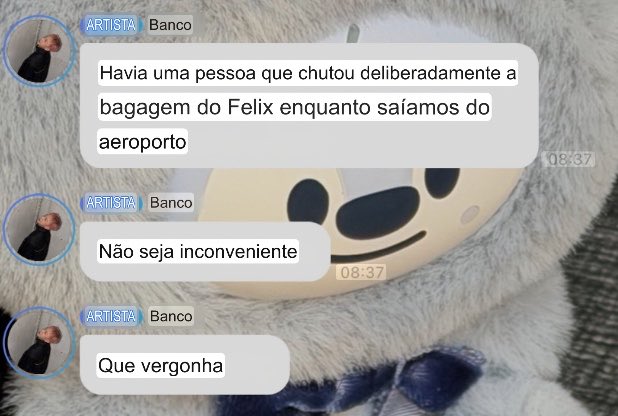 hyunkitte's tweet photo. as pessoas deveriam ter mais respeito e noção pqp como que fazem isso??? ele foi simpático dms ainda https://t.co/9NAbrvlqYk