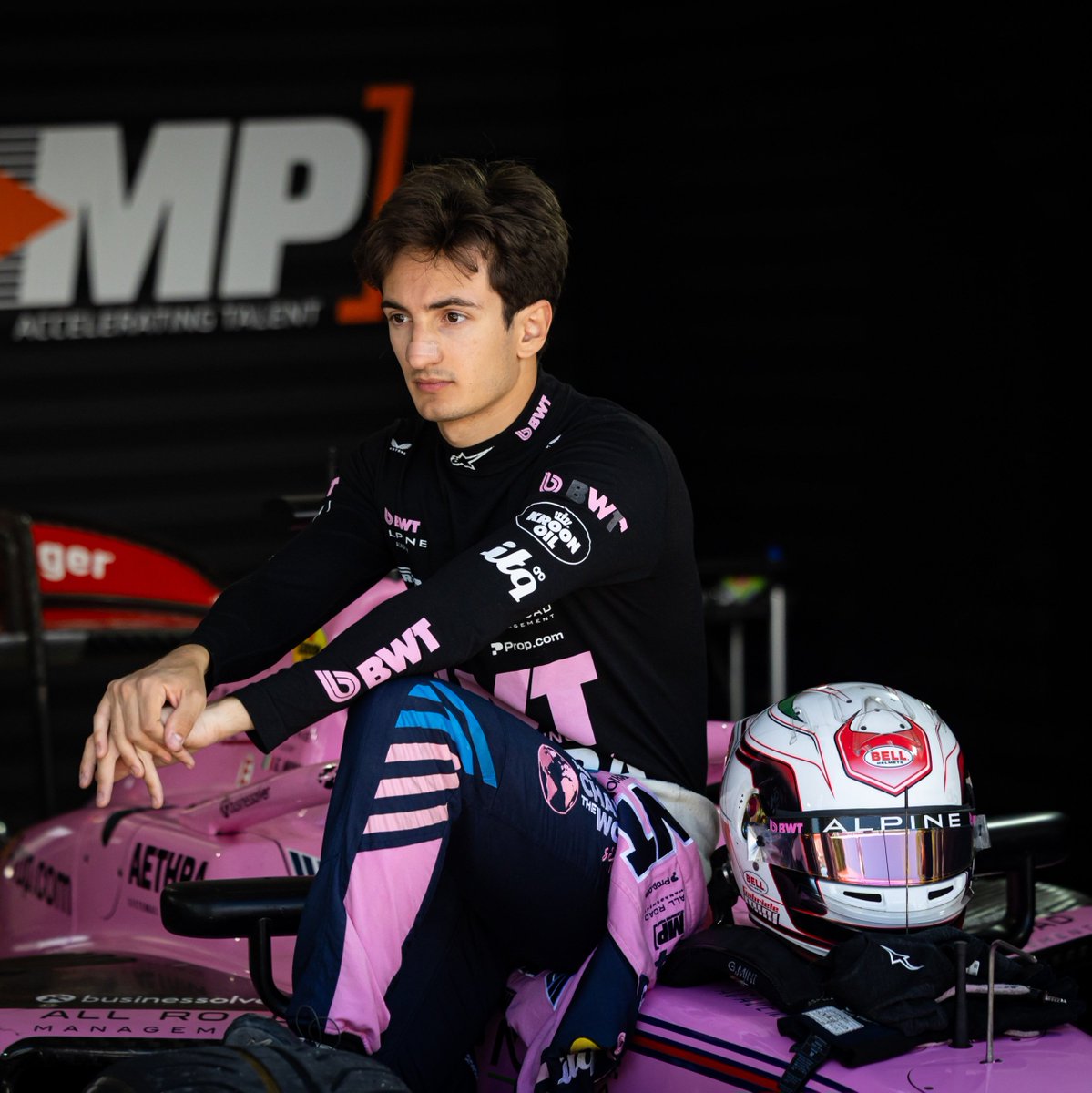 MiniGabriele's tweet photo. The wait is over. HOME RACE WEEK 🇮🇹

Ci siamo: è la settimana di Monza. Ci vediamo in circuito 😎

📸: Dutch Photo Agency

#F2 #ItalianGP https://t.co/BvKmyzi96h