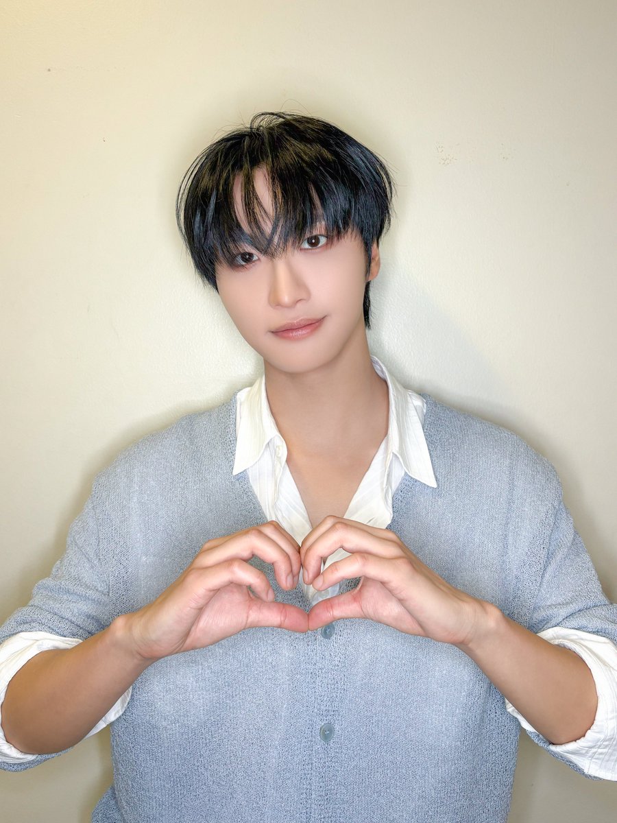 ATEEZofficialjp's tweet photo. [📷] 𝟮𝟬𝟮𝟲.𝟬𝟴.𝟬𝟮 𝗥𝗘𝗟𝗘𝗔𝗦𝗘 𝗘𝗩𝗘𝗡𝗧 𝗶𝗻 𝗞𝗔𝗡𝗔𝗚𝗔𝗪𝗔

- 𝘉𝘌𝘏𝘐𝘕𝘋 𝘗𝘏𝘖𝘛𝘖 -
#SEONGHWA ໒꒱ིྀ༝⁺

#ATEEZ #에이티즈 #エイティーズ https://t.co/go68LbEUdz