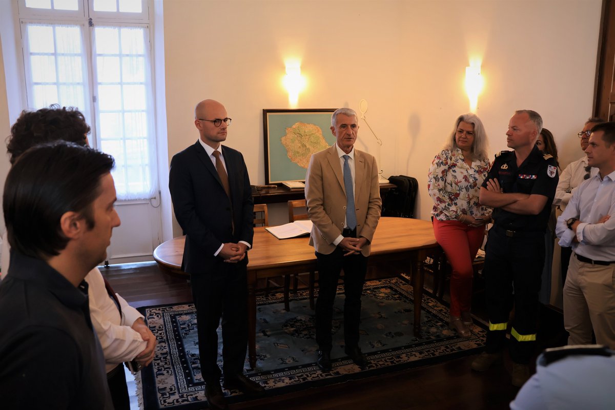 Image de Préfet de La Réunion - Bienvenue à Tom Follet, nouveau sous-préfet et directeur de cabinet du préfet de La Réunion.
Précéde