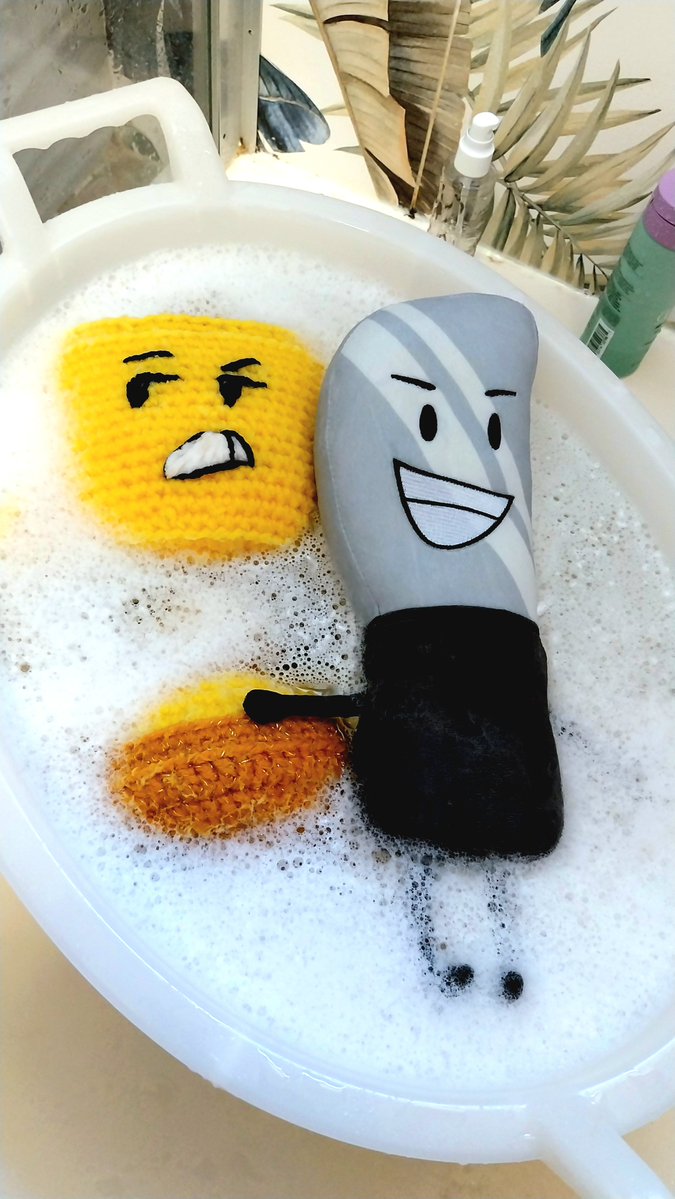 RealTrophyPlush's tweet photo. Ofc Knife goes out and takes up all the space, buddy MOVE
#inanimateinsanity #ii #iiTrophy #Trophyii #osc #crochet #iiKnife #Knifeii #trife https://t.co/9YeHHMLOQz