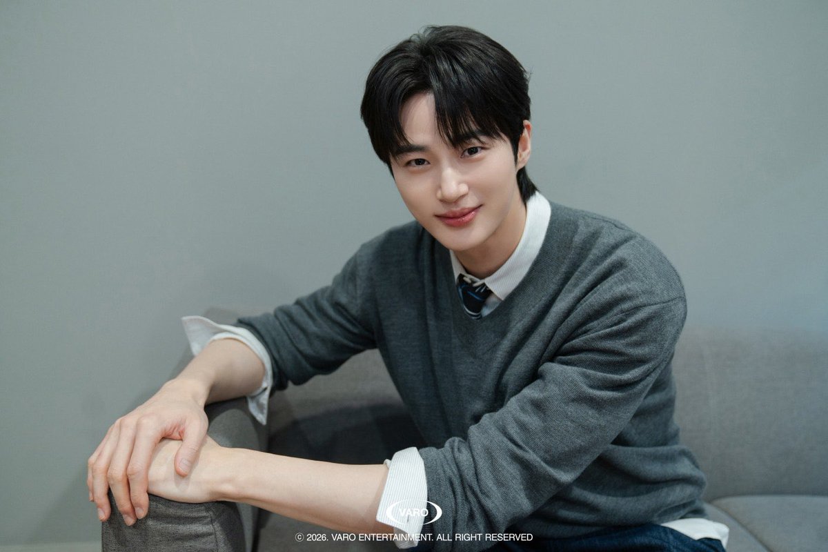 wooseokfiles's tweet photo. [BEHIND] #ByeonWooSeok for <The Secret Library> in Bangkok https://t.co/f0Ymco5FFU