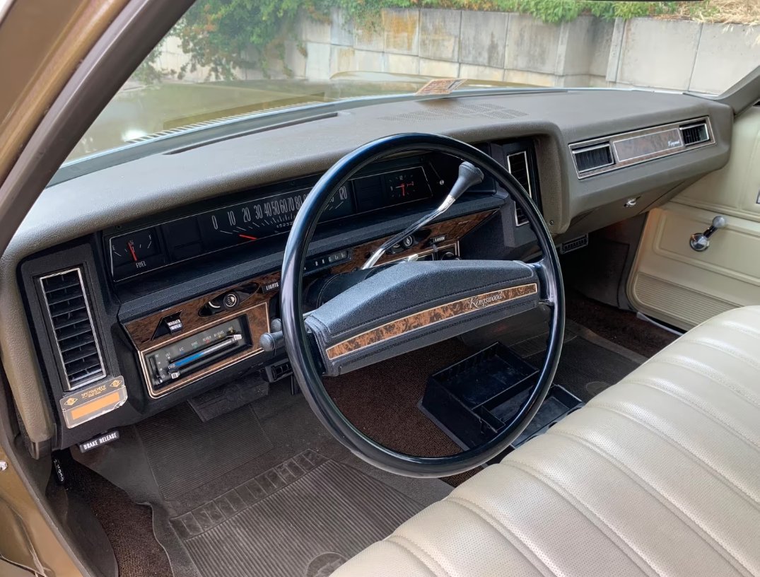 LRyffolo's tweet photo. Chevrolet Kingswood Estate Station Wagon 1972 https://t.co/Pys2C1Xgop