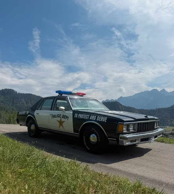 LRyffolo's tweet photo. Chevrolet Caprice Police 1978 https://t.co/j8VgZBSWoo