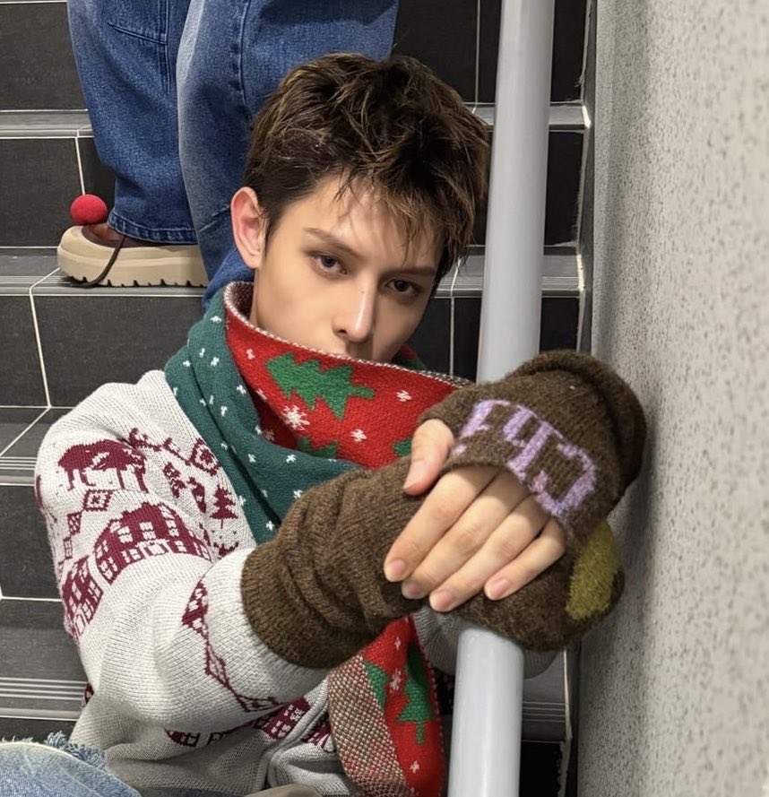 so__nex's tweet photo. #제임스 #JAMES #趙雨凡 https://t.co/oRoau83YgW