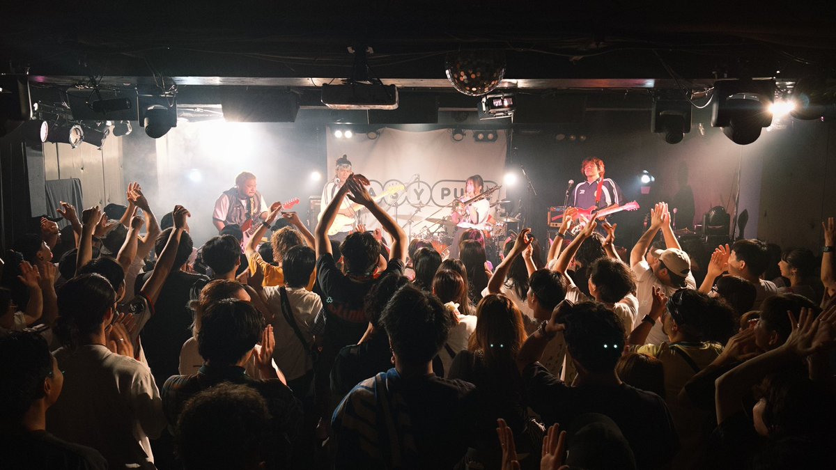 TENDOUJItw's tweet photo. ❮❮ ︎𝙏𝙝𝙖𝙣𝙠 𝙮𝙤𝙪! ❮❮ ⚽︎

2026.08.30 sun
TENDOUJI LIVEHOUSE TOUR 2026
EASY PUNK PARK

@広島 福山Cable
w / おとぎ話

来てくれたみなさま、ありがとうございました！！
対バンツアー次回は9/13(日) 山形 酒田 hopeへ🔥
https://t.co/ZZt6LIcxrD

どこでもお待ちしております🥊🔥
📸1.2 @mctassan 3.4 @kboon05