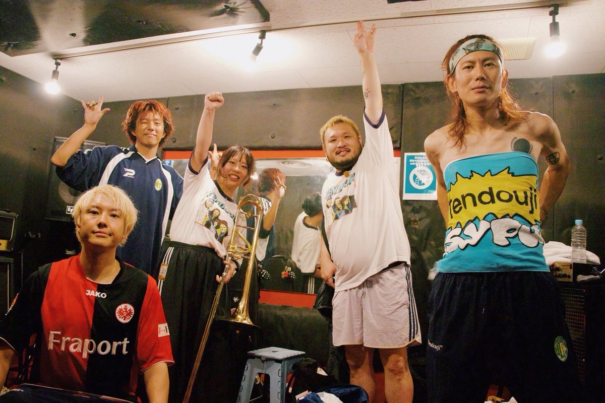 TENDOUJItw's tweet photo. ❮❮ ︎𝙏𝙝𝙖𝙣𝙠 𝙮𝙤𝙪! ❮❮ ⚽︎

2026.08.30 sun
TENDOUJI LIVEHOUSE TOUR 2026
EASY PUNK PARK

@広島 福山Cable
w / おとぎ話

来てくれたみなさま、ありがとうございました！！
対バンツアー次回は9/13(日) 山形 酒田 hopeへ🔥
https://t.co/ZZt6LIcxrD

どこでもお待ちしております🥊🔥
📸1.2 @mctassan 3.4 @kboon05
