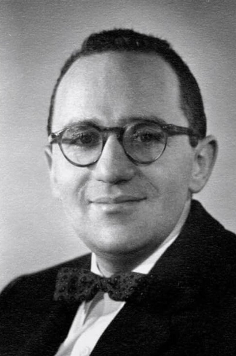 xestadominimo's tweet photo. “Los impuestos son un robo a gran escala, porque atentan contra el derecho de propiedad y su finalidad es mantener a una casta de parásitos que viven a costa de los gobernados”.

- Murray Rothbard – https://t.co/N9N3rILfQh