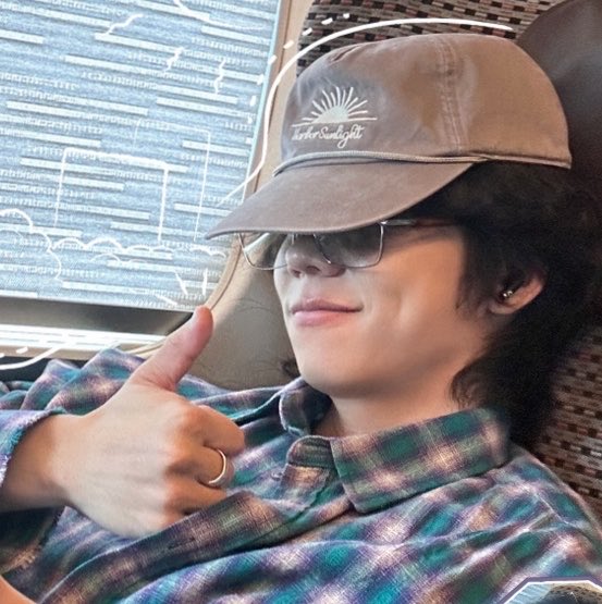 930519_'s tweet photo. 이게 너드지 https://t.co/qihct80BVg