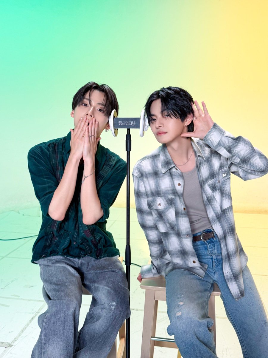 Jongyooen's tweet photo. just two guys, one mic, zero personal space. guess we really said “let’s make this look way too cute” and called it content. https://t.co/VPIMc5BL74