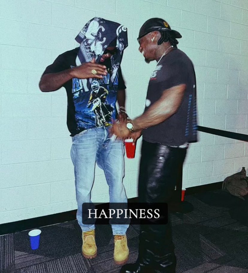 creatizine's tweet photo. Stonebwoy &amp; Asake (2026) https://t.co/5Igp0dT9NY