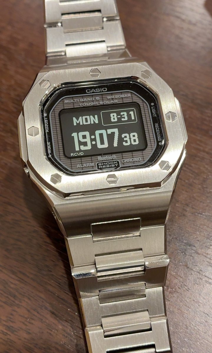 MonteCarlo_MC01's tweet photo. GW-BX5600-1A1JFをGMW-BZ5000D-1JF
っぽくしてみた。
スクリューバック以外、機能は同一… https://t.co/c1o6ONA469