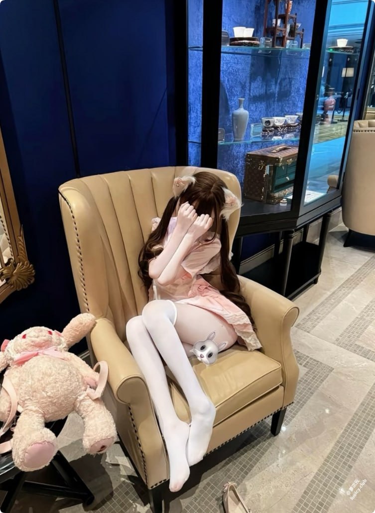 agrelb1's tweet photo. 有点害羞呢 https://t.co/D7FaEDO2G5