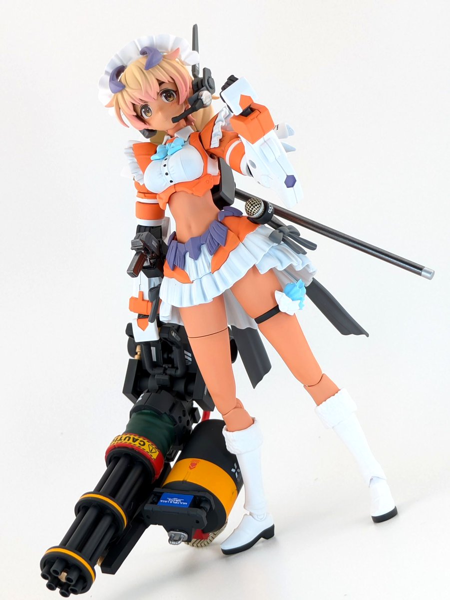 0B4MFhNjQYJZANU's tweet photo. #今月作ったプラモ晒そうぜ

珍しくふたつも作れました！いい意味で30MLはカロリー少な目で作りやすいよね♪ブキヤはそうは問屋が卸さない💦 https://t.co/71SaptKuwy