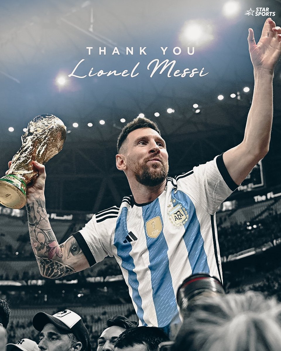 StarSportsKan's tweet photo. 𝐓𝐡𝐞 𝐆𝐎𝐀𝐓 𝐬𝐭𝐞𝐩𝐬 𝐝𝐨𝐰𝐧.🐐

ಅಂತಾರಾಷ್ಟ್ರೀಯ ಫುಟ್‌ಬಾಲ್‌ಗೆ ನಿವೃತ್ತಿ ಘೋಷಿಸಿದ Lionel Messi!🥹

#Messi #Argentina #Legend #GOAT https://t.co/AIEvRlX522