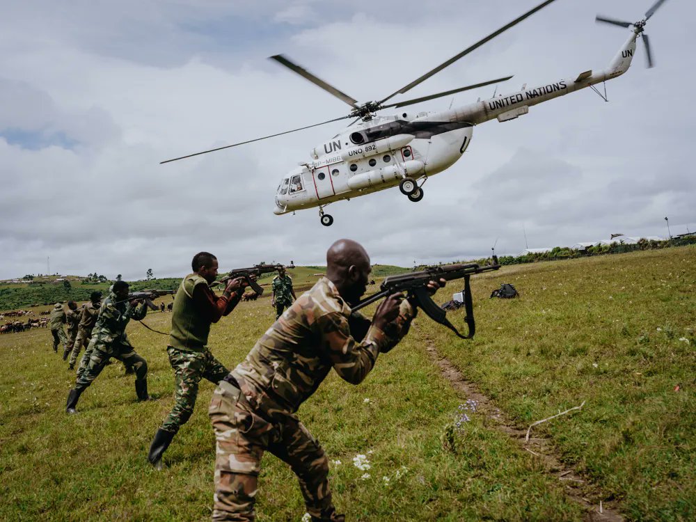 Newsupdateer's tweet photo. Les #Wazalendo soutenus par les #FARDC, ont récupéré le village de #Natulonge et seraient en train d'avancer vers Kabingo. Les #Twirwaneho, #M23, #RDF ont été capturés et neutralisés et abandonnant leurs positions et équipements dans le désarroi.
https://t.co/SMAJG5UbGn https://t.co/81XYKsiFJ5