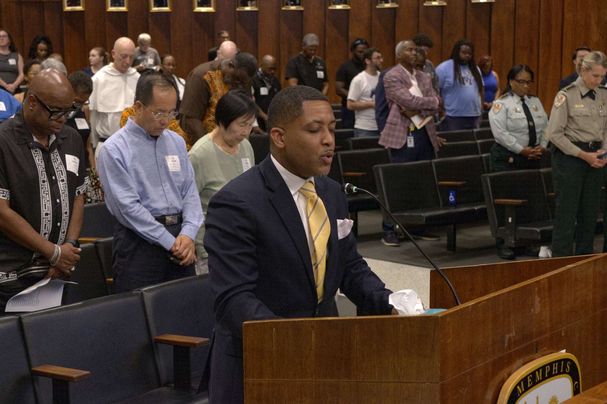 MEM_Council's tweet photo. Pastor Christopher D. Walton of First Baptist Church Lauderdale served as Chaplain of the Day for our August 18th Regular Meeting. He was invited by Councilman JB Smiley, Jr. (Super District 8-1).

#CityofMemphis #Memphis #CouncilTuesday https://t.co/gWtiDZnZBK