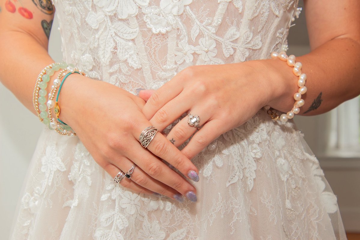 audcalhoun's tweet photo. hands! from my wedding! my husbands hands! my best friend and I holding hands! https://t.co/Nu20axBBs7