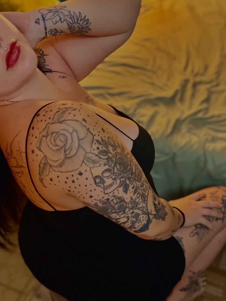 mobabie777's tweet photo. link in my bio 💋
#fineasf #onlyfans #subscribe #sexy https://t.co/jYoKD0idua
